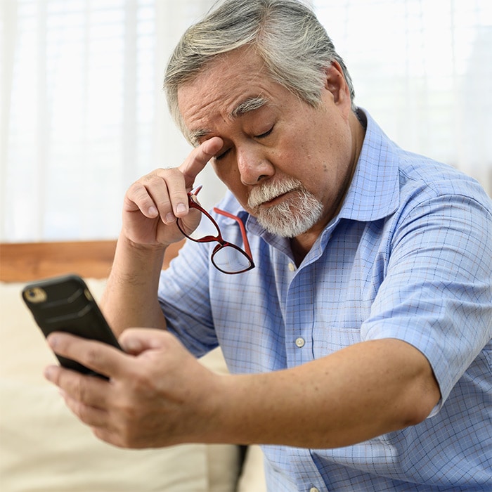 eye-eldery-generic Elderly Eye Floaters Treatment Singapore