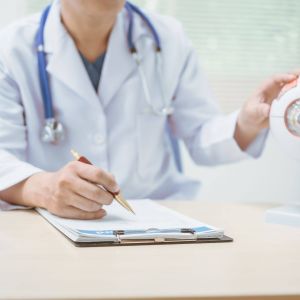 consultation with an eye specialist for myopia treatment in Singapore - Eye Max Centre